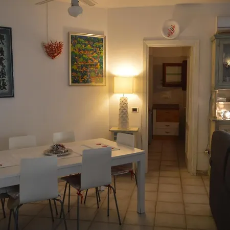Feriehus Casa Sos Aranzos *